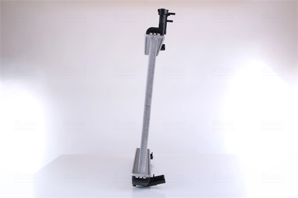 Radiateur, refroidissement du moteur NISSENS 646947