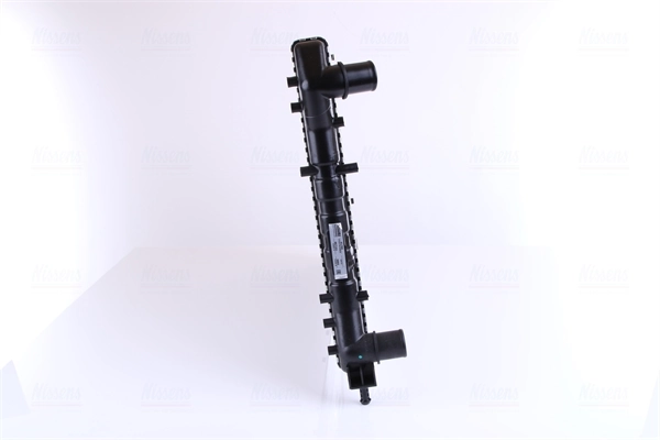 Radiateur, refroidissement du moteur NISSENS 61766