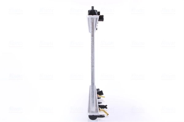 Radiateur, refroidissement du moteur NISSENS 681379