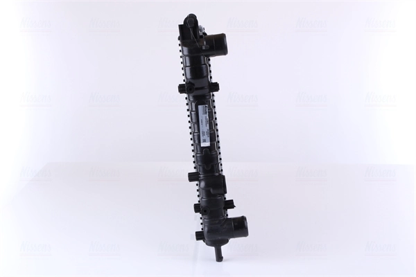 Radiateur, refroidissement du moteur NISSENS 61802