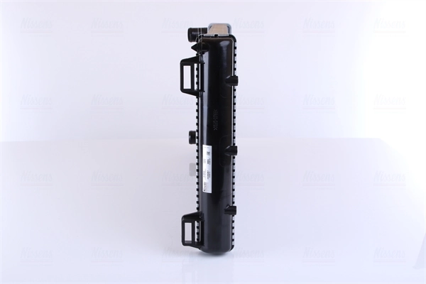 Radiateur, refroidissement du moteur NISSENS 61899