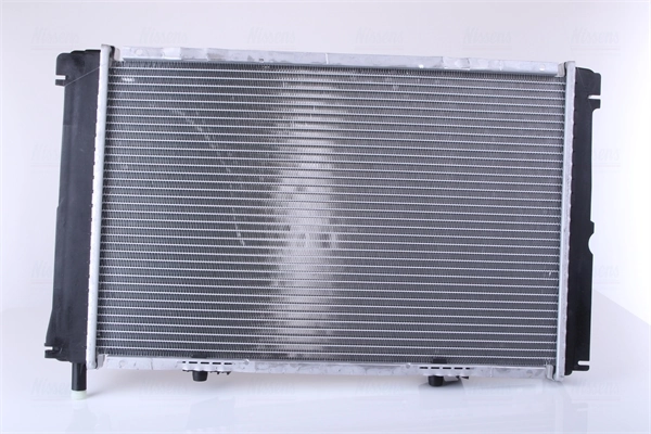 Radiateur, refroidissement du moteur NISSENS 62670A