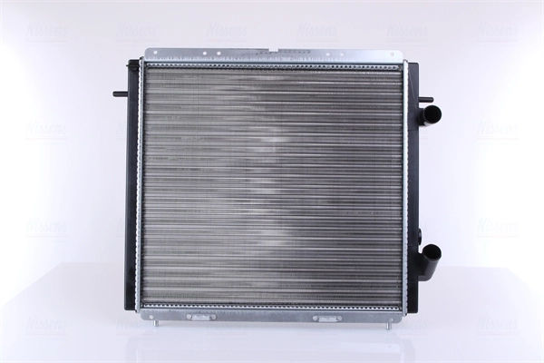 Radiateur, refroidissement du moteur NISSENS 63947