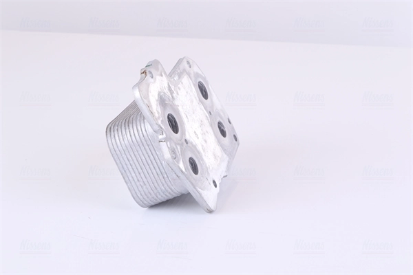 Radiateur d'huile NISSENS 90811