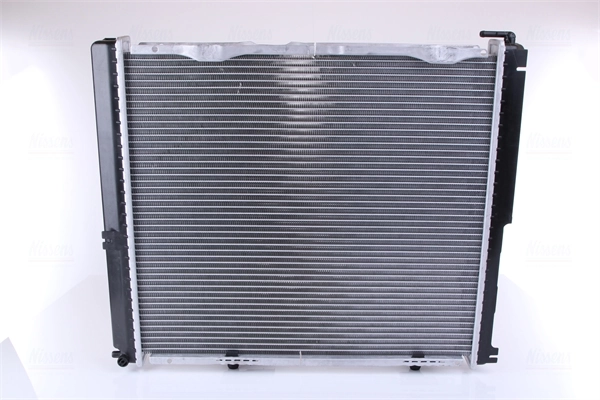 Radiateur, refroidissement du moteur NISSENS 62696A