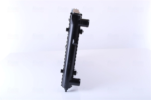 Radiateur, refroidissement du moteur NISSENS 639951