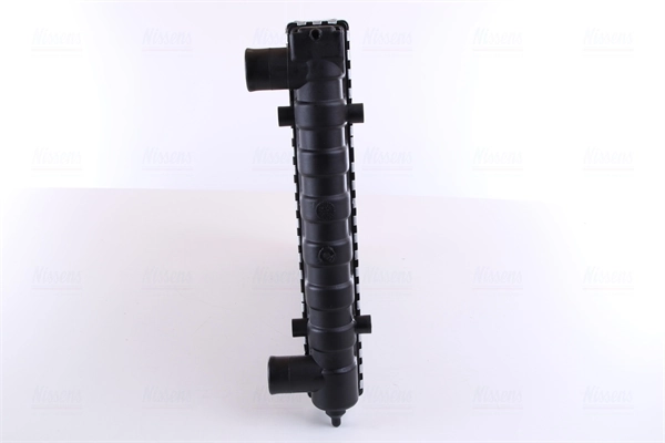 Radiateur, refroidissement du moteur NISSENS 651811