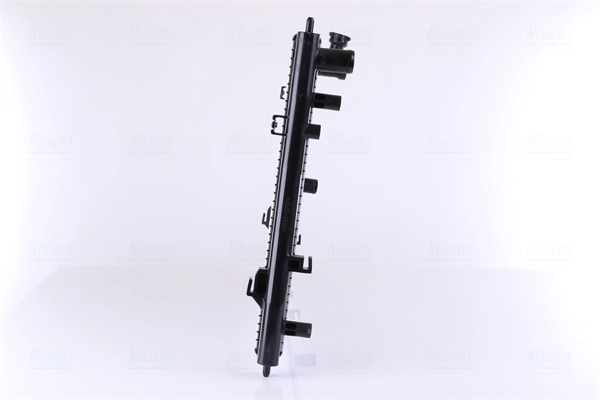 Radiateur, refroidissement du moteur NISSENS 68183