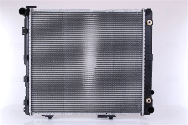 Radiateur, refroidissement du moteur NISSENS 62699A