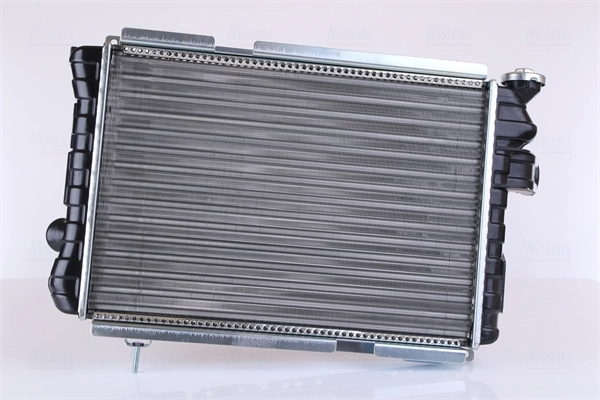 Radiateur, refroidissement du moteur NISSENS 63770