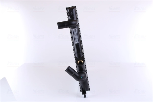 Radiateur, refroidissement du moteur NISSENS 63892