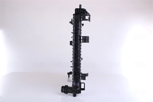 Radiateur, refroidissement du moteur NISSENS 630736