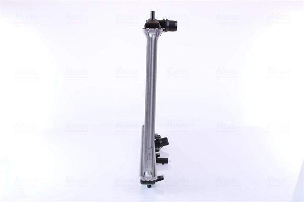Radiateur, refroidissement du moteur NISSENS 68135A
