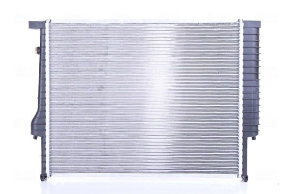 Radiateur, refroidissement du moteur NISSENS 60618A