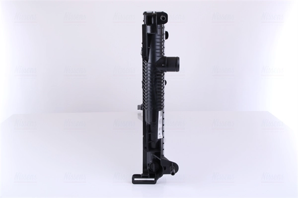 Radiateur, refroidissement du moteur NISSENS 637617