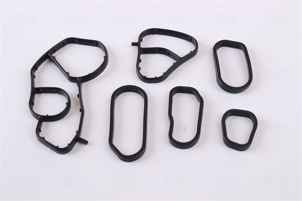 Radiateur d'huile NISSENS 90670