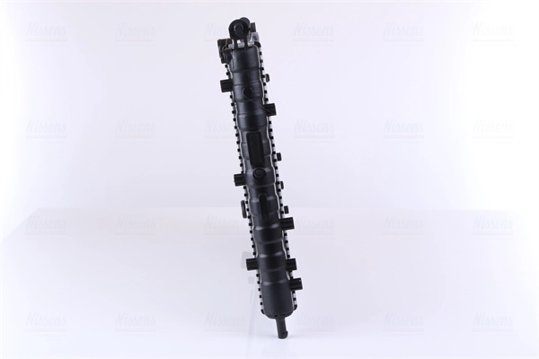Radiateur, refroidissement du moteur NISSENS 61802