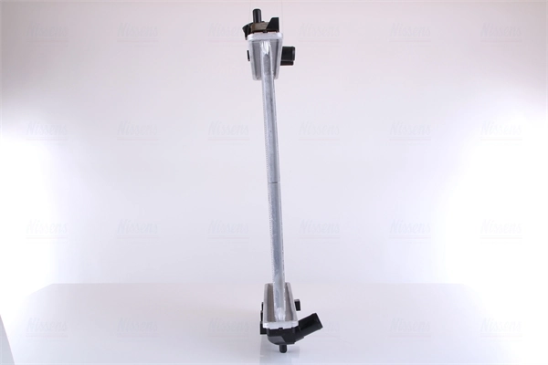 Radiateur, refroidissement du moteur NISSENS 617556
