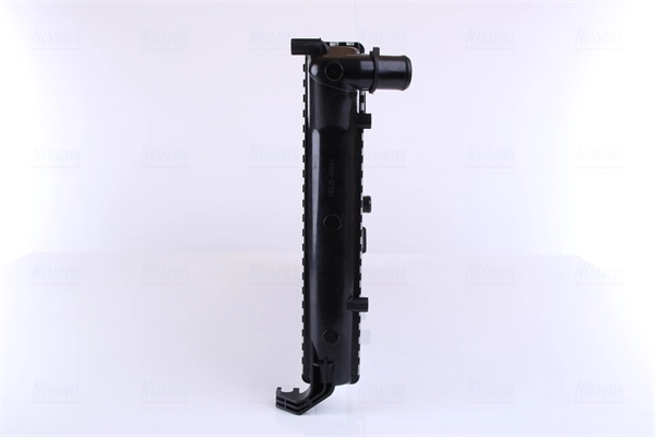 Radiateur, refroidissement du moteur NISSENS 61896
