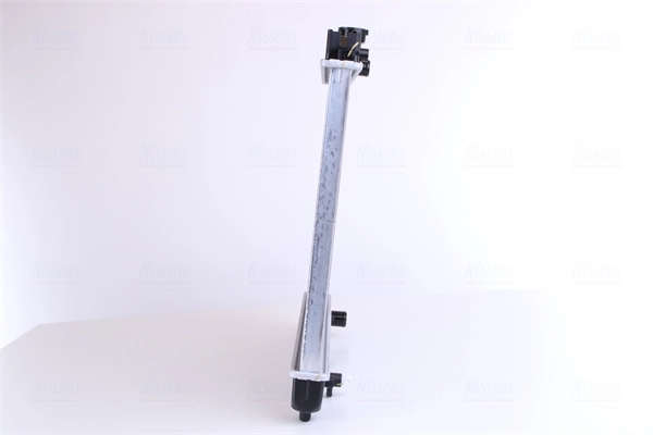 Radiateur, refroidissement du moteur NISSENS 64079