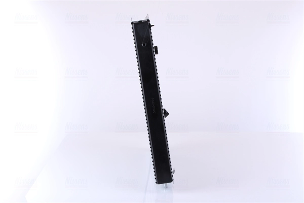 Radiateur, refroidissement du moteur NISSENS 63947