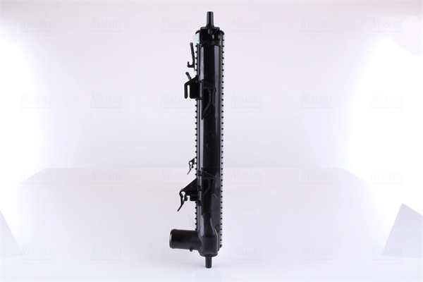 Radiateur, refroidissement du moteur NISSENS 675025