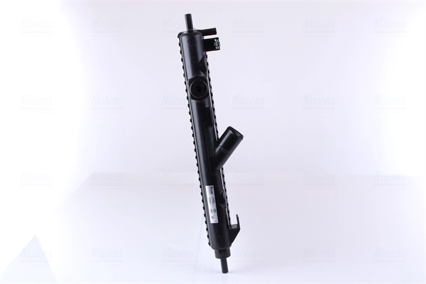 Radiateur, refroidissement du moteur NISSENS 61656