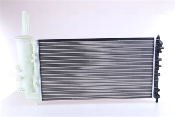 Radiateur, refroidissement du moteur NISSENS 61881