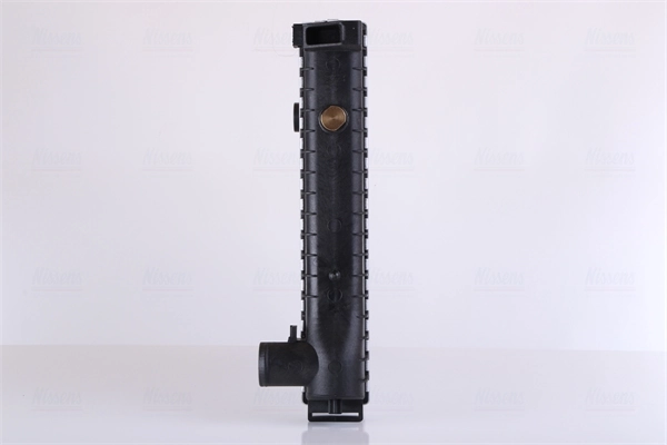 Radiateur, refroidissement du moteur NISSENS 60642A
