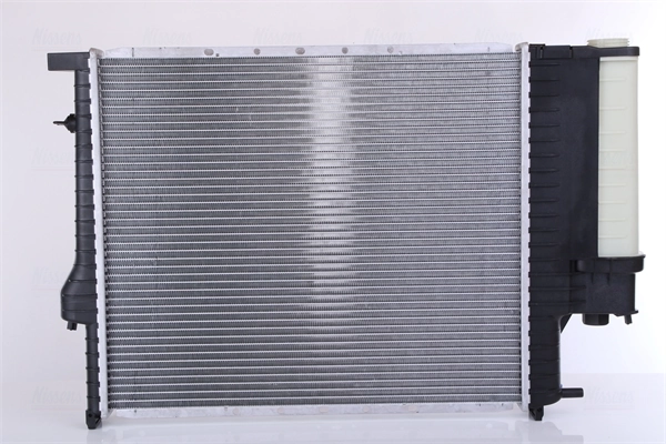 Radiateur, refroidissement du moteur NISSENS 60614A