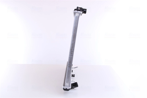 Radiateur, refroidissement du moteur NISSENS 681393