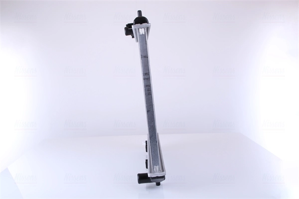 Radiateur, refroidissement du moteur NISSENS 61742A