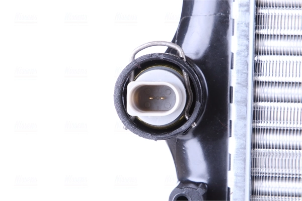 Radiateur, refroidissement du moteur NISSENS 65296