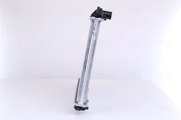 Radiateur, refroidissement du moteur NISSENS 61792A