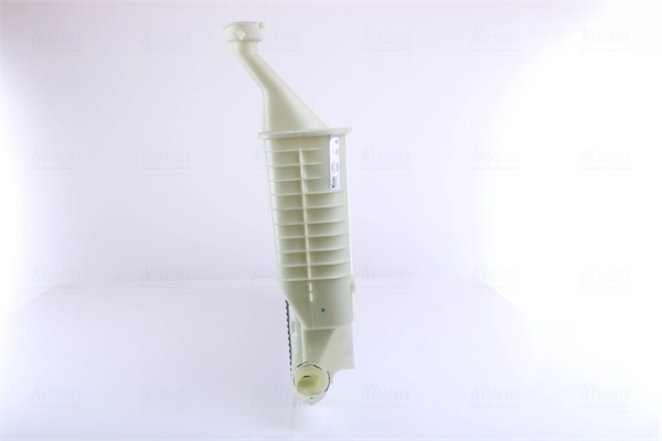 Radiateur, refroidissement du moteur NISSENS 63716