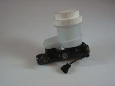 Maître-cylindre de frein AISIN MM-030