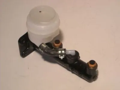 Maître-cylindre de frein AISIN BMT-085