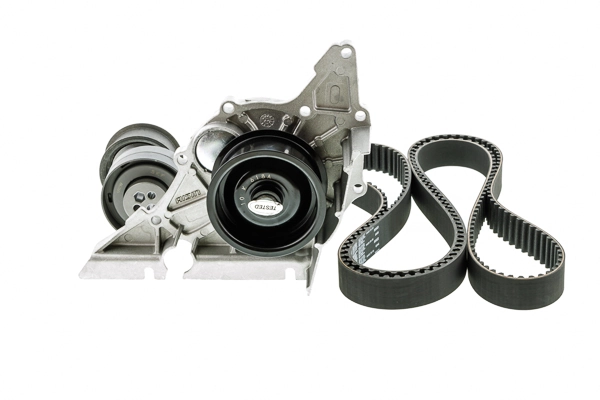 Pompe à eau + kit de courroie crantée AISIN TKVG-7042