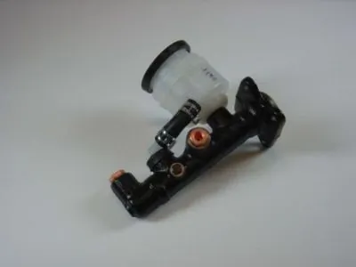 Maître-cylindre de frein AISIN BMT-092