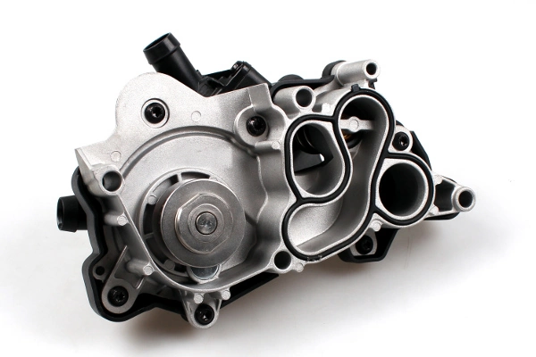 Pompe à eau, refroidissement du moteur HEPU P685