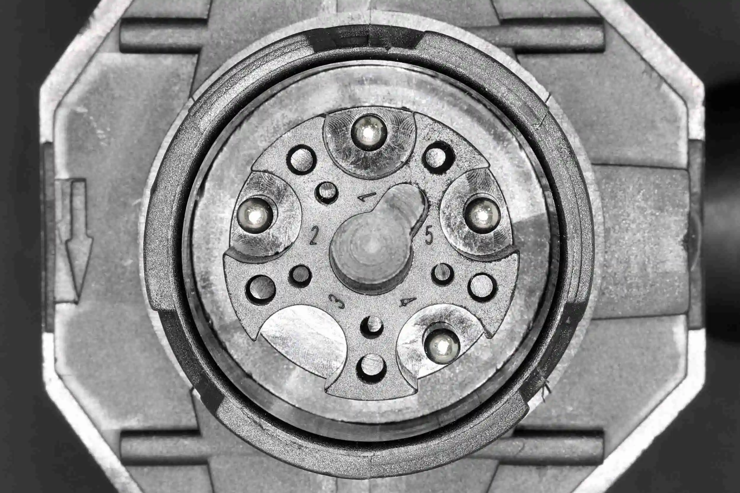 Débitmètre de masse d'air VEMO V30-72-0854