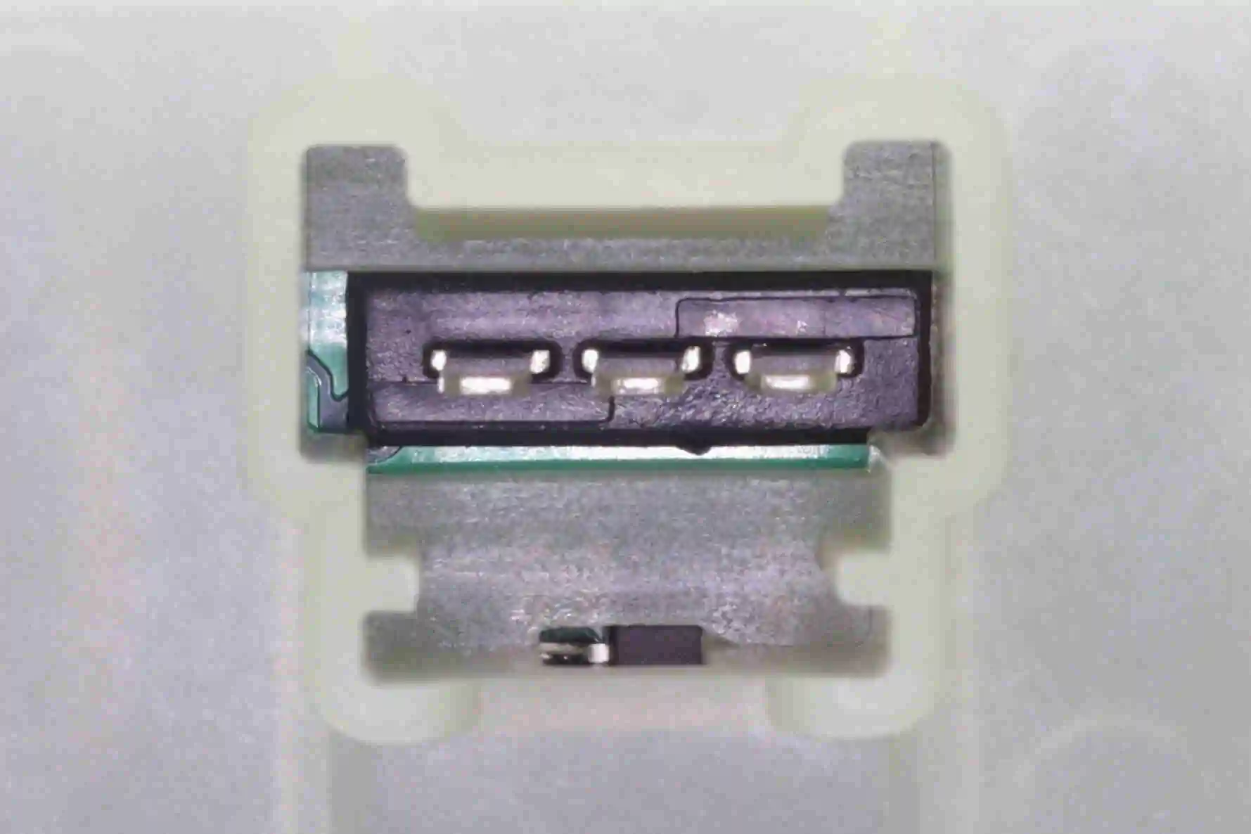 Interrupteur, lève-vitre VEMO V38-73-0070