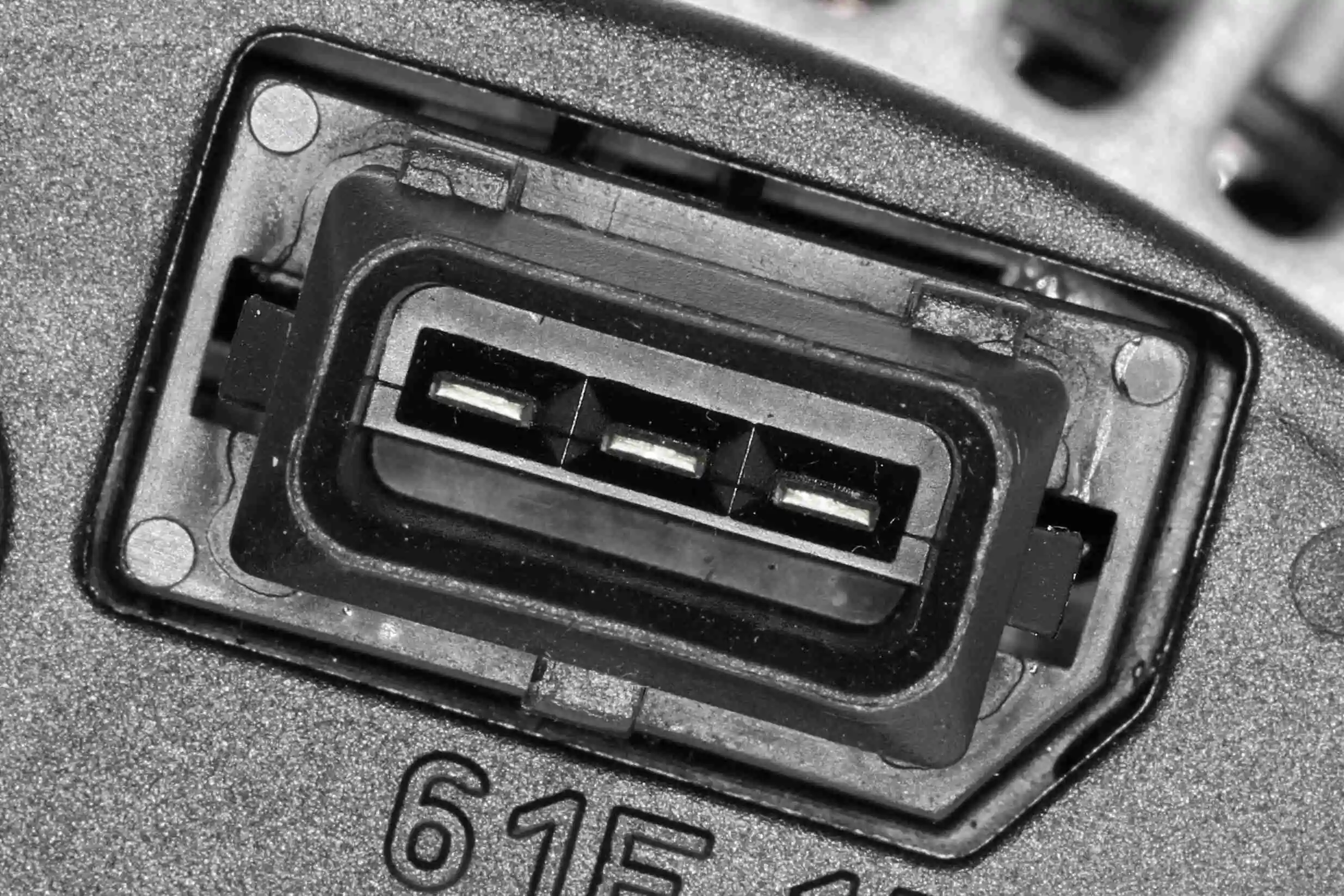 Alternateur VEMO V20-13-50019