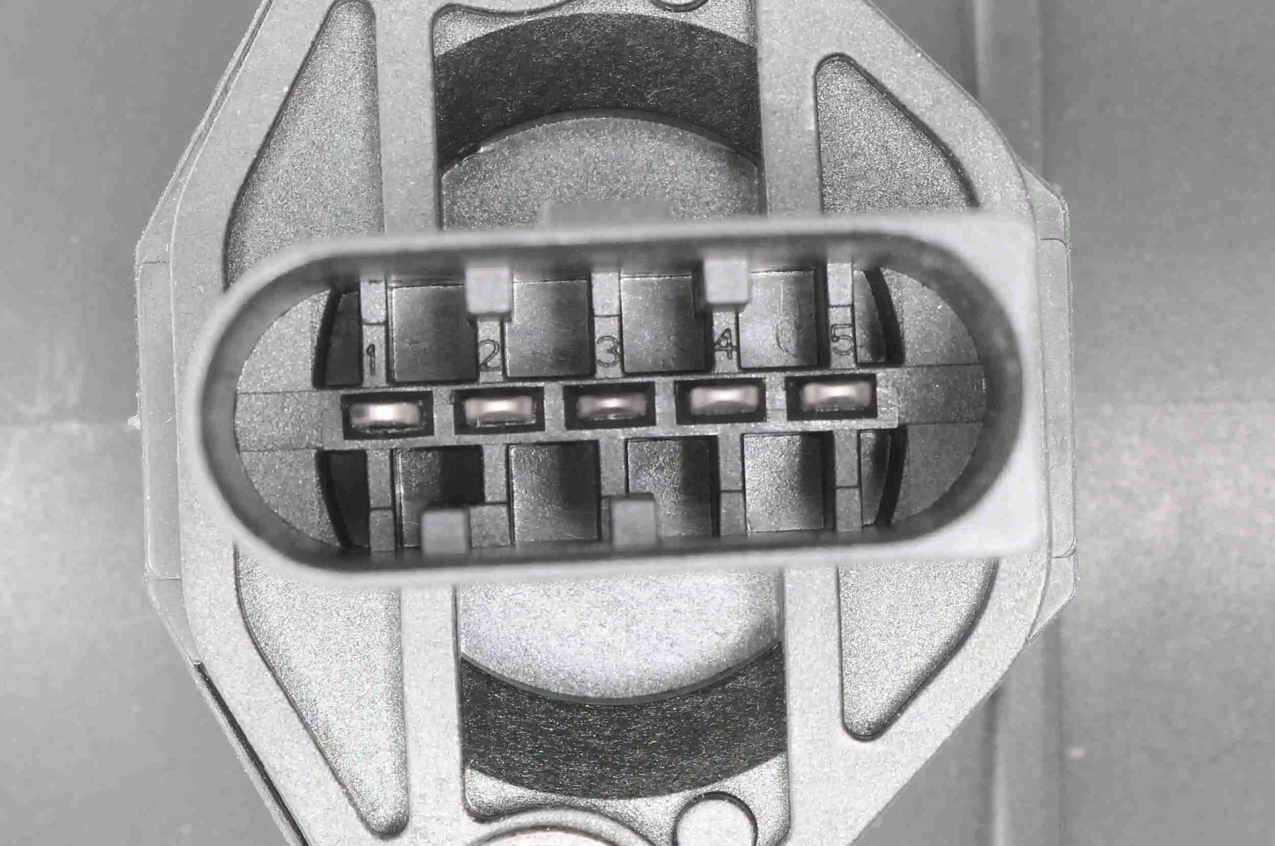 Débitmètre de masse d'air VEMO V10-72-1295