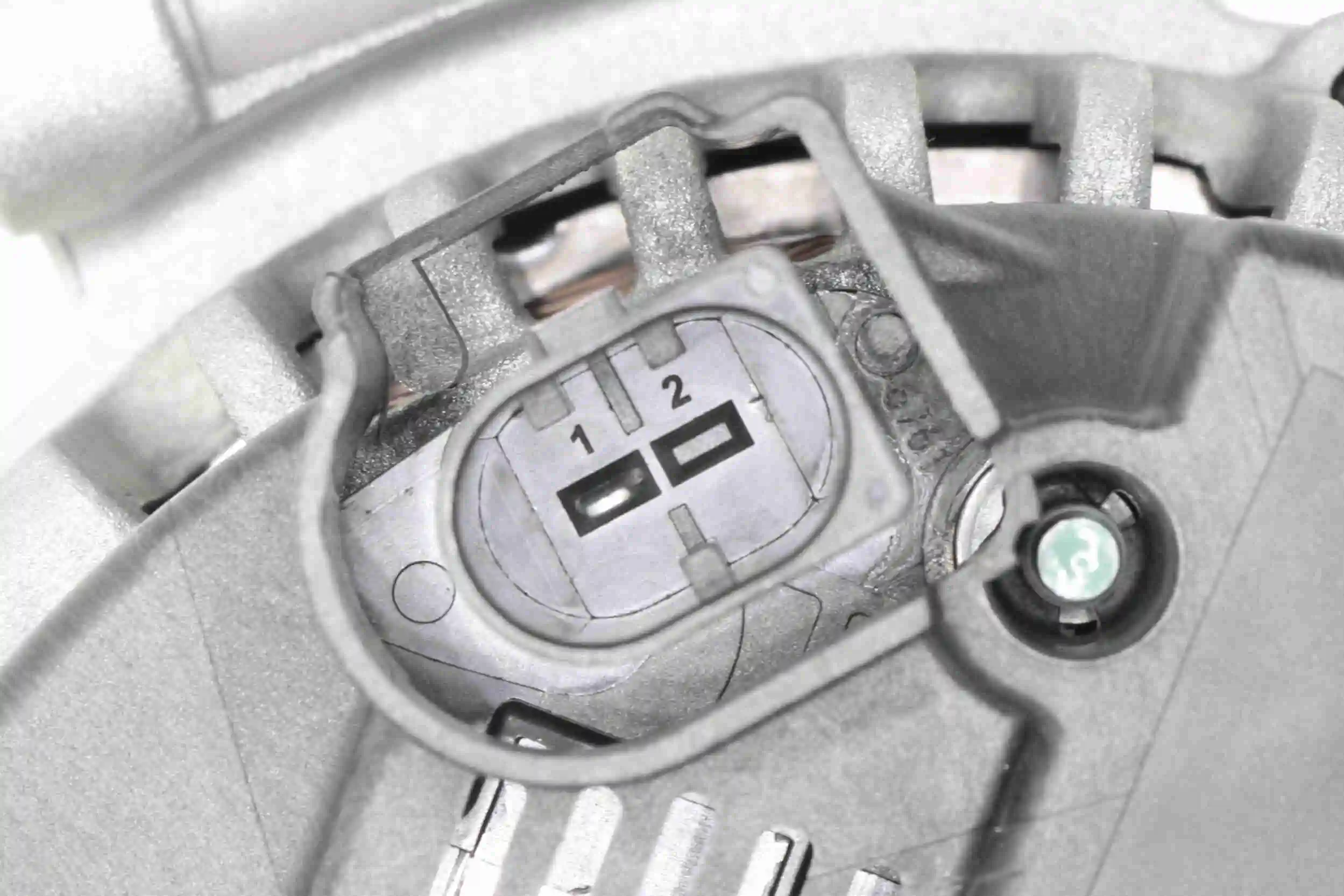 Alternateur VEMO V30-13-50012