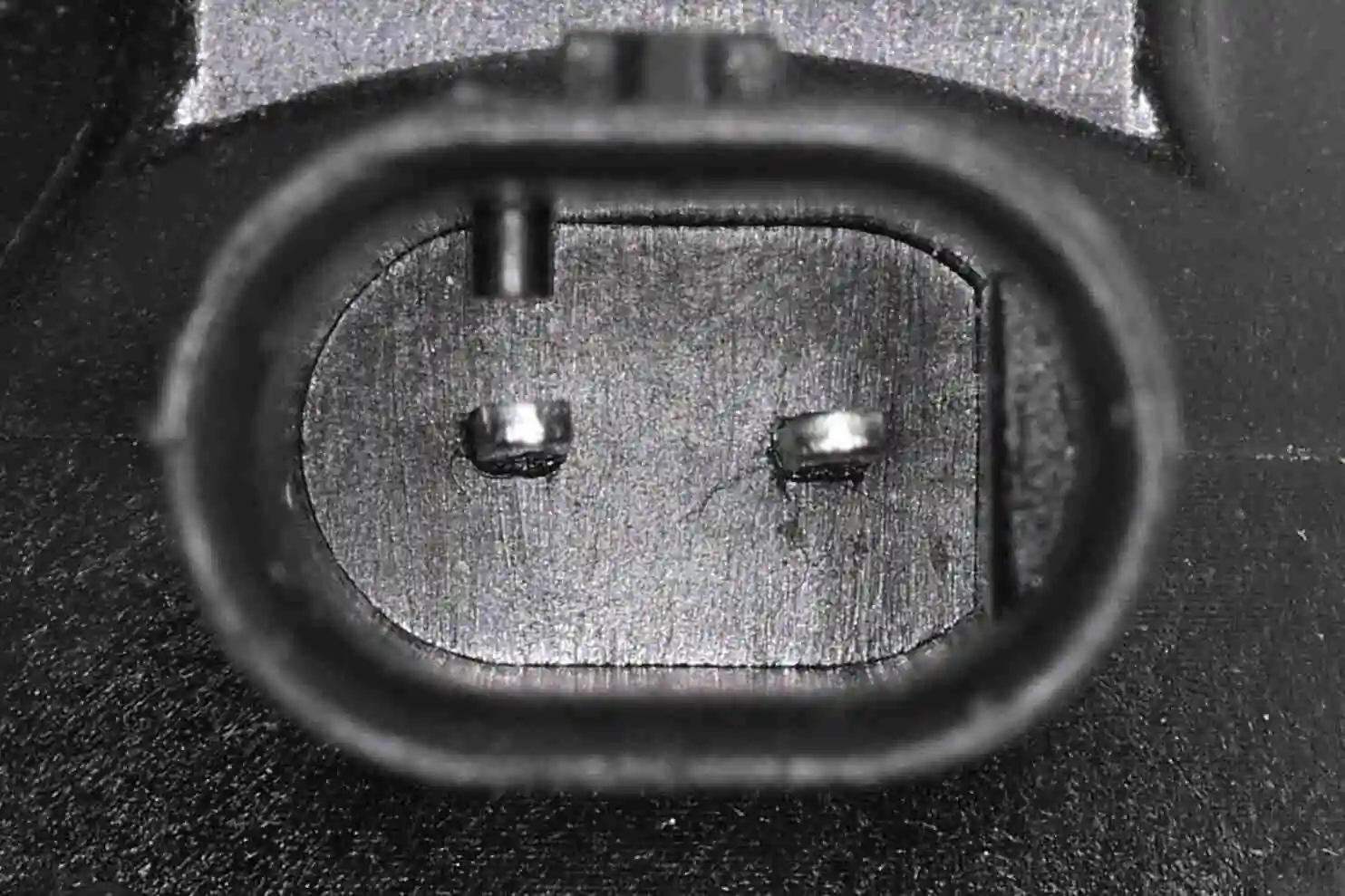 Boîtier du thermostat VEMO V20-99-1303