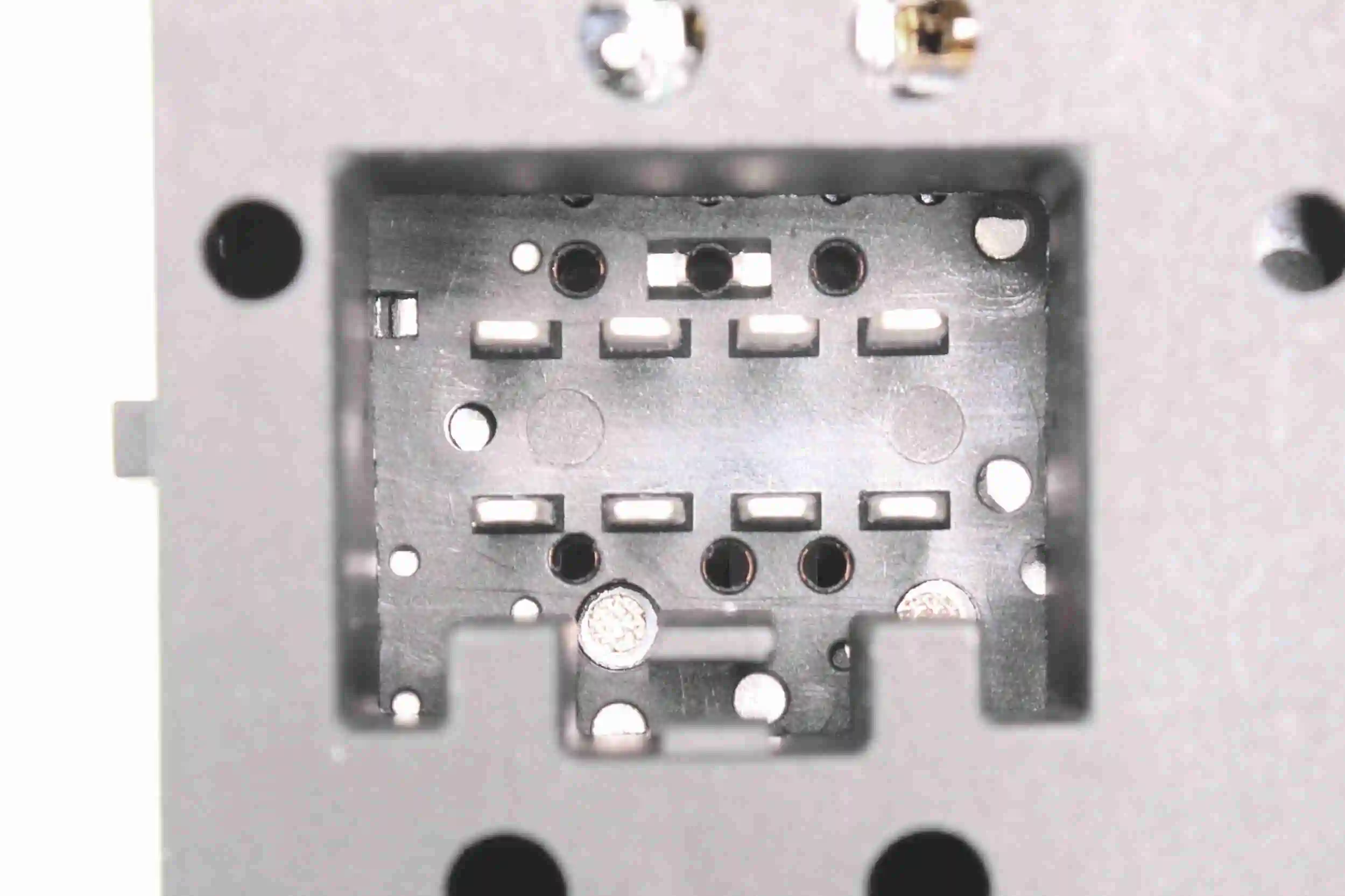 Interrupteur, lève-vitre VEMO V25-73-0108