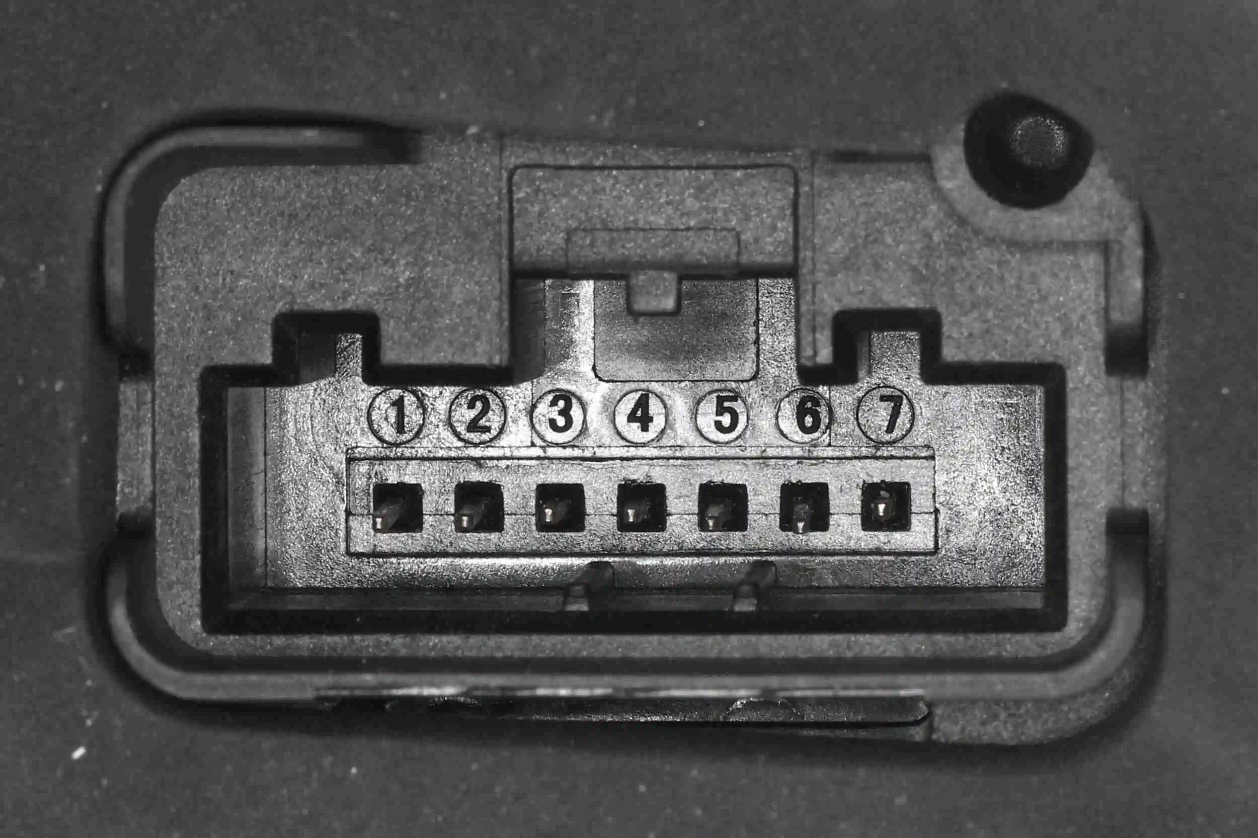 Serrure de porte VEMO V10-85-2323