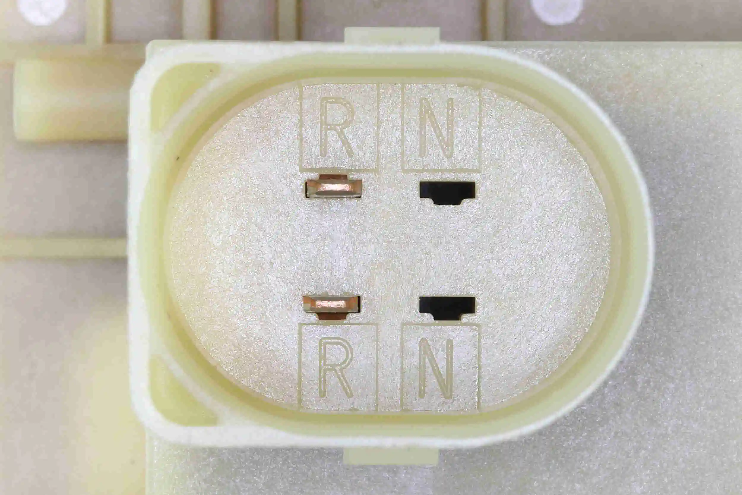 Contacteur, feu de recul VEMO V25-73-0132