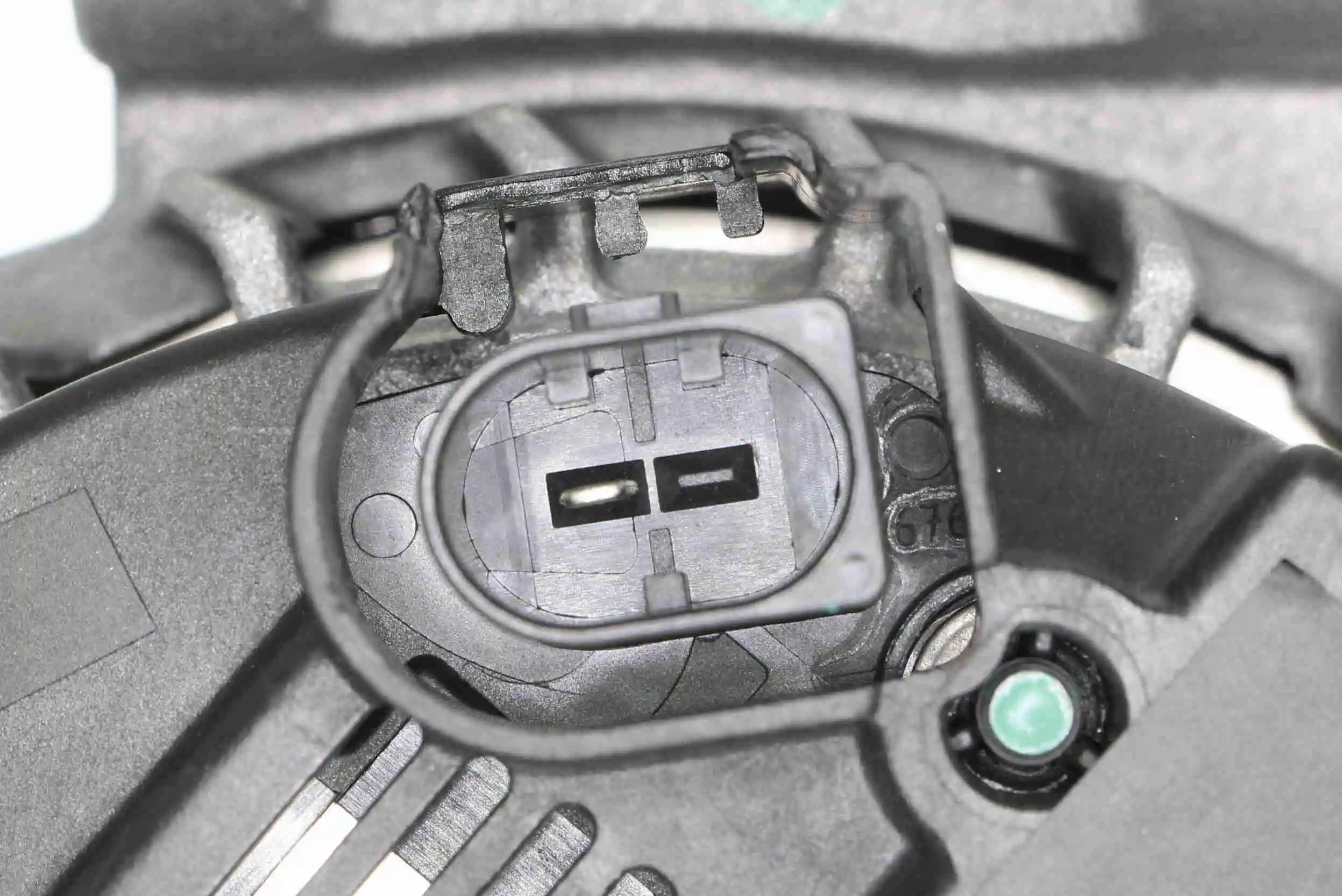 Alternateur VEMO V30-13-50022